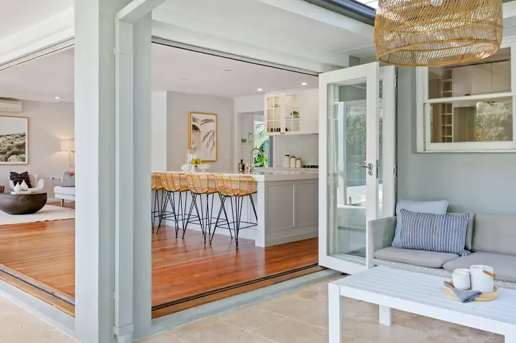 Sixth view of Homely house listing, 10 Canadian Bay Road, Mount Eliza VIC 3930