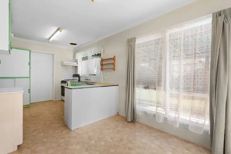 Fourth view of Homely house listing, 2 Elizabeth Court, Ringwood East VIC 3135