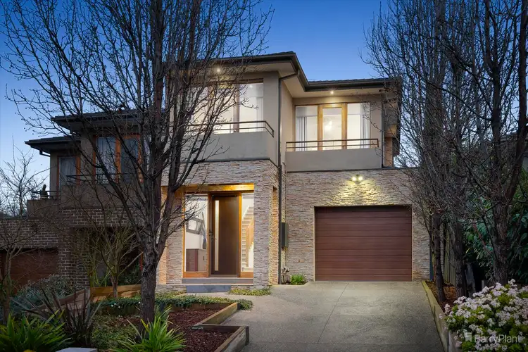 27 Pettys Lane, Doncaster VIC 3108