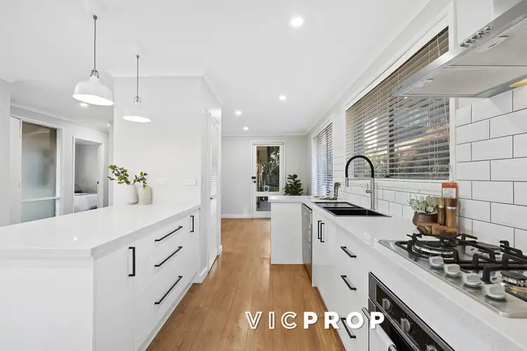 Fifth view of Homely house listing, 3 Plover Close, Frankston VIC 3199
