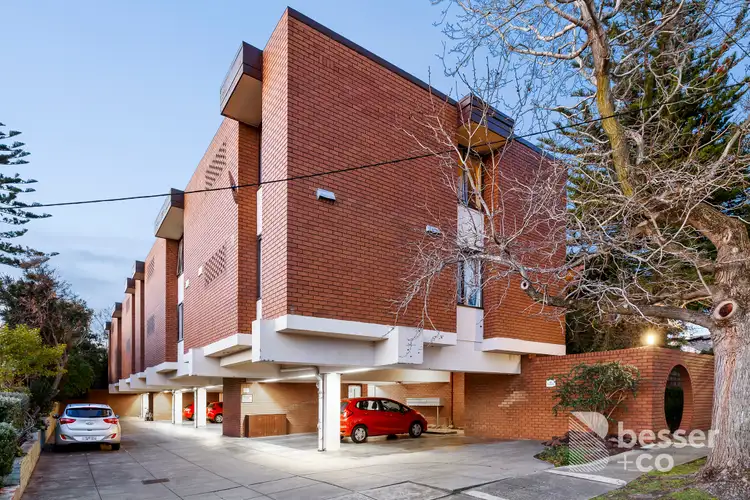 15/8 Mooltan Avenue, St Kilda East VIC 3183