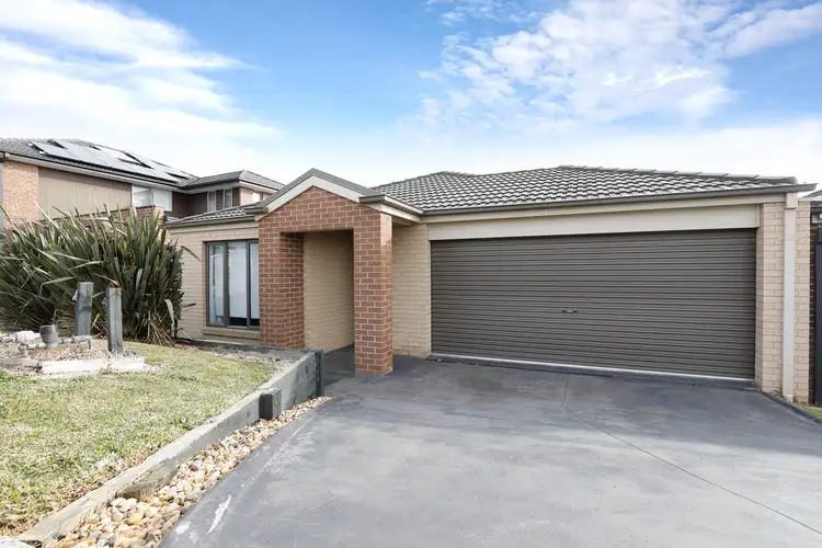Main view of Homely house listing, 19 Wiltshire Avenue, Cranbourne East VIC 3977