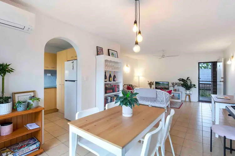 1/55 Central Avenue, Indooroopilly QLD 4068