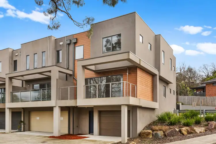 2 Recess Concourse, Mooroolbark VIC 3138