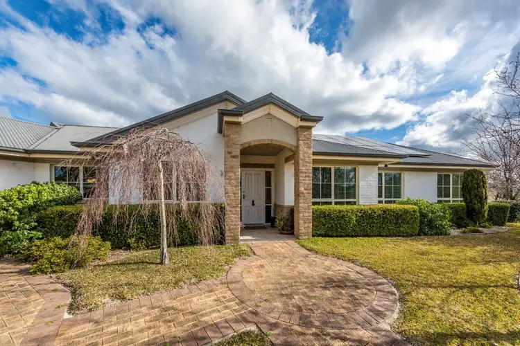 2 Kingsbury Circuit, Bowral NSW 2576