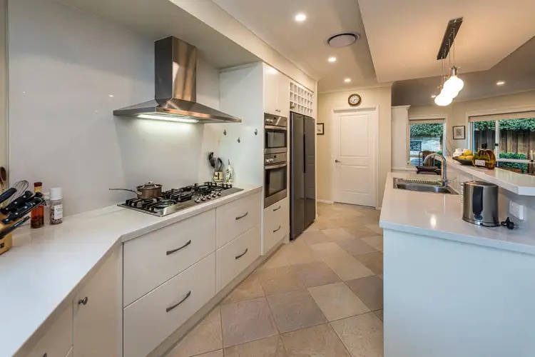 Fifth view of Homely house listing, 2 Kingsbury Circuit, Bowral NSW 2576