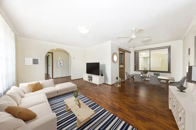 Fifth view of Homely house listing, 8 Diamond Avenue, Albanvale VIC 3021