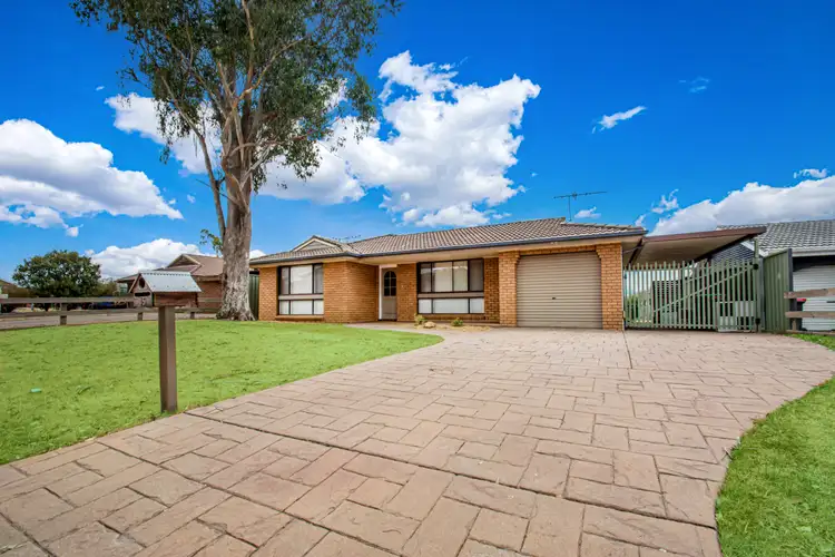 15 Westmoor Grove, Werrington Downs NSW 2747