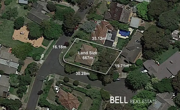 16 Manniche Avenue, Mont Albert North VIC 3129