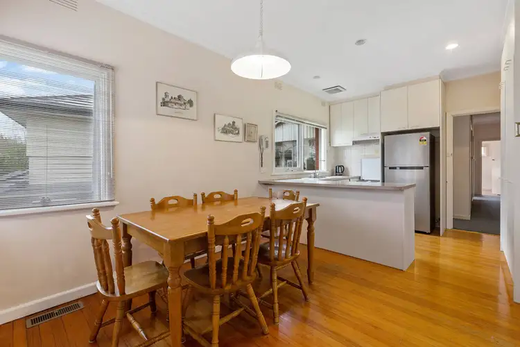 Fourth view of Homely house listing, 8 Lauriston Court, Ringwood VIC 3134