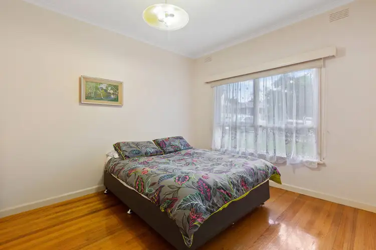 Sixth view of Homely house listing, 8 Lauriston Court, Ringwood VIC 3134