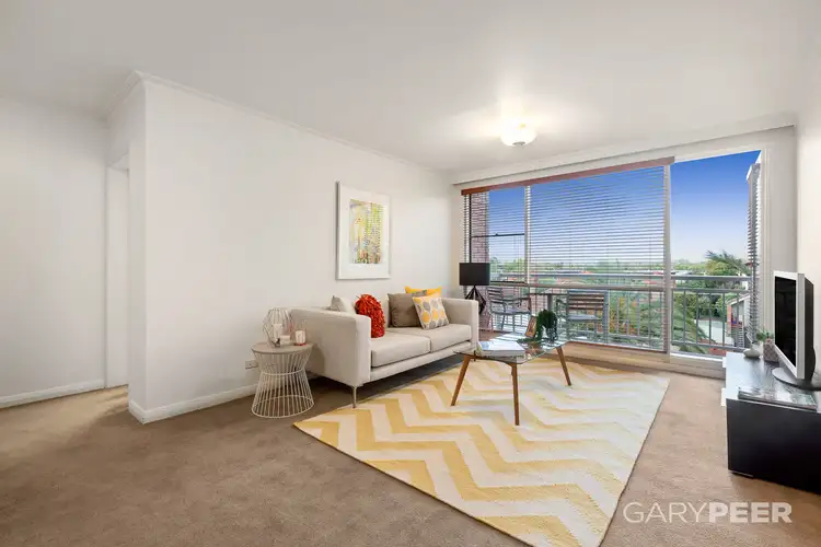Fourth view of Homely apartment listing, 11/2 Selwyn Avenue, Elwood VIC 3184