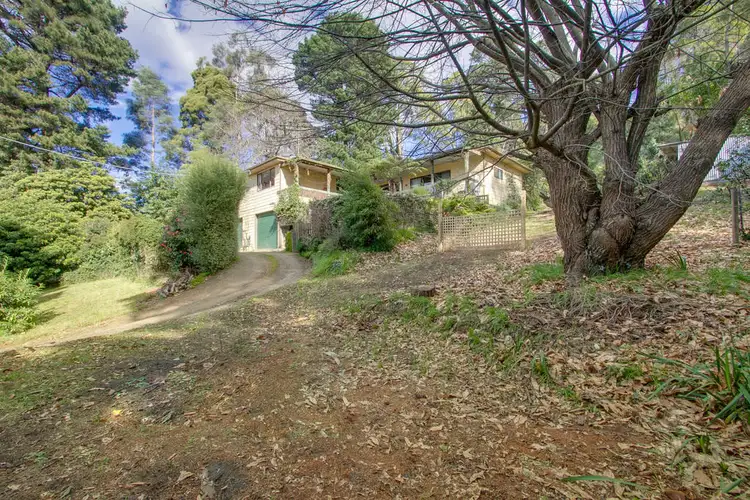 18 Poplar Crescent, Emerald VIC 3782