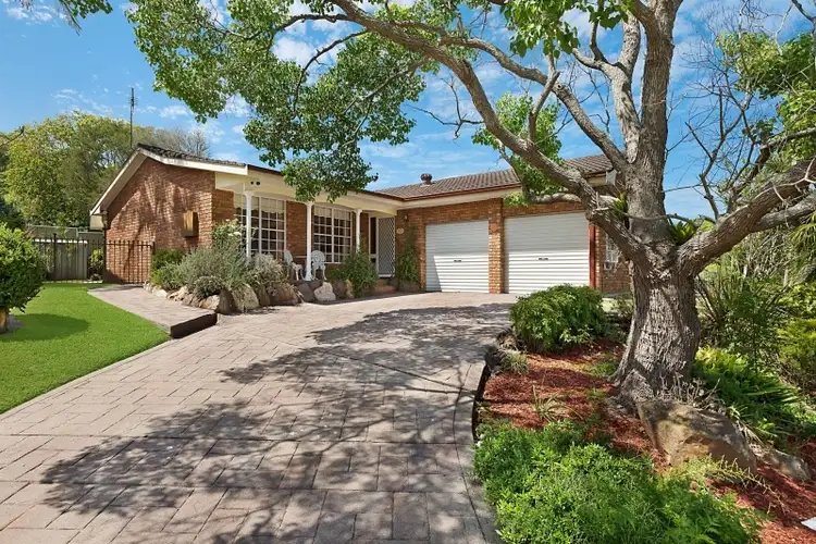 6 Silky Oak Close, Green Point NSW 2251