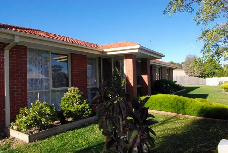 1 Terrence Drive, Cranbourne North VIC 3977