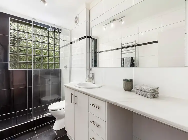 Fourth view of Homely apartment listing, 6/313 Dandenong Road, Prahran VIC 3181