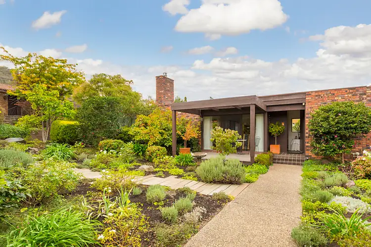 19 Brownsmith Crescent, Kambah ACT 2902