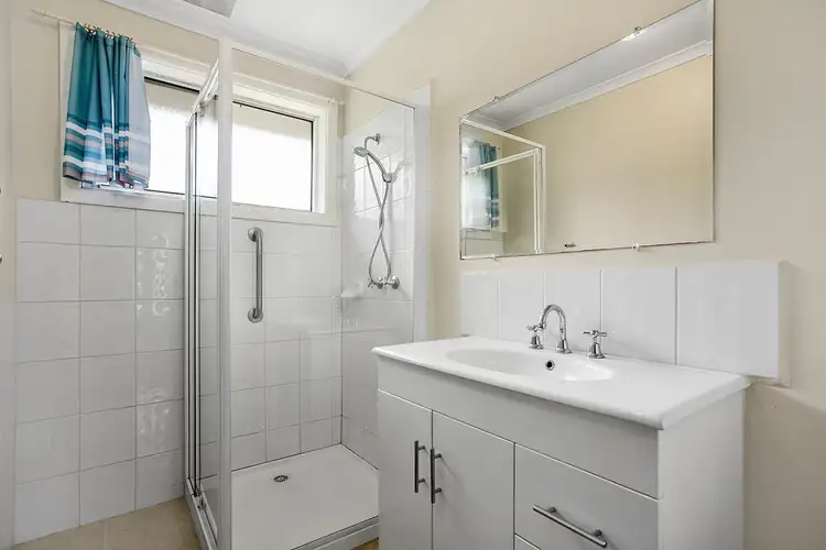 Fifth view of Homely unit listing, 2/41 Pine Crescent, Boronia VIC 3155