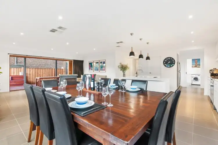 Sixth view of Homely house listing, 8 Signature Drive, Alfredton VIC 3350