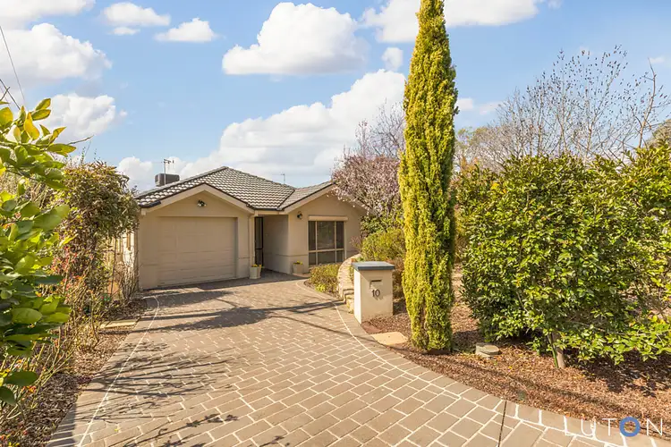 10 Glynn Street, Hughes ACT 2605