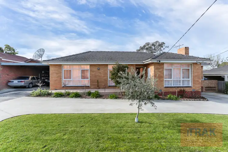 9 Ozone Road, Bayswater VIC 3153