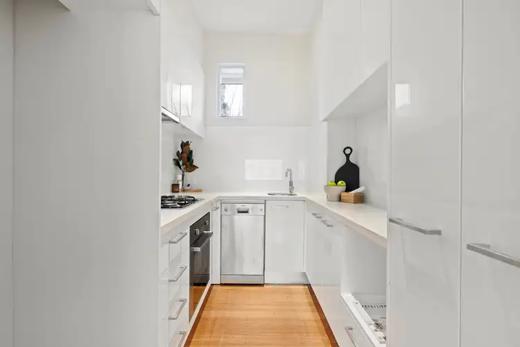 Fifth view of Homely apartment listing, 4/8 Irving Avenue, Prahran VIC 3181