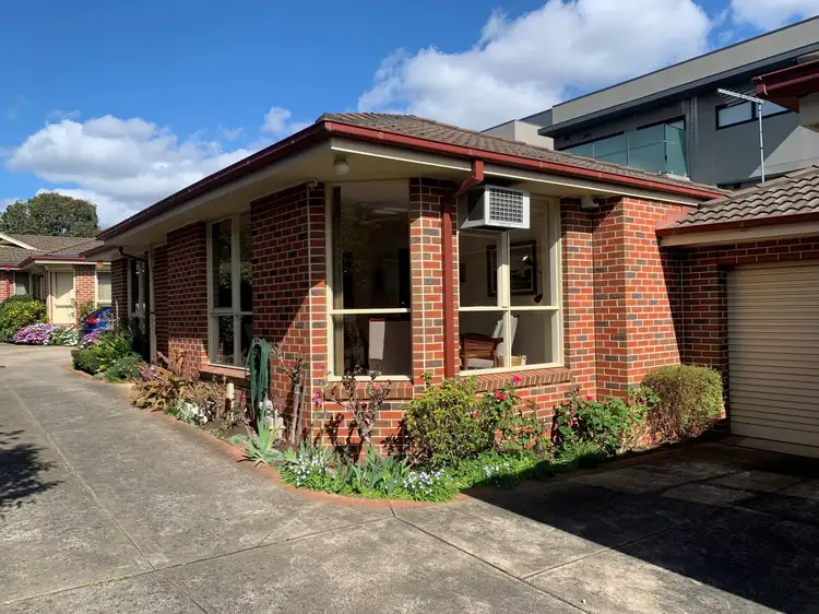 Main view of Homely unit listing, 2/33 Bourke Street, Ringwood VIC 3134