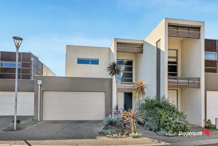 Main view of Homely townhouse listing, 6/1-5 The Close, Caroline Springs VIC 3023