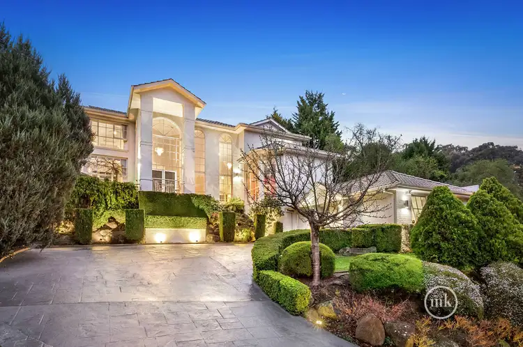 19 Laurel Hill Drive, Eltham North VIC 3095