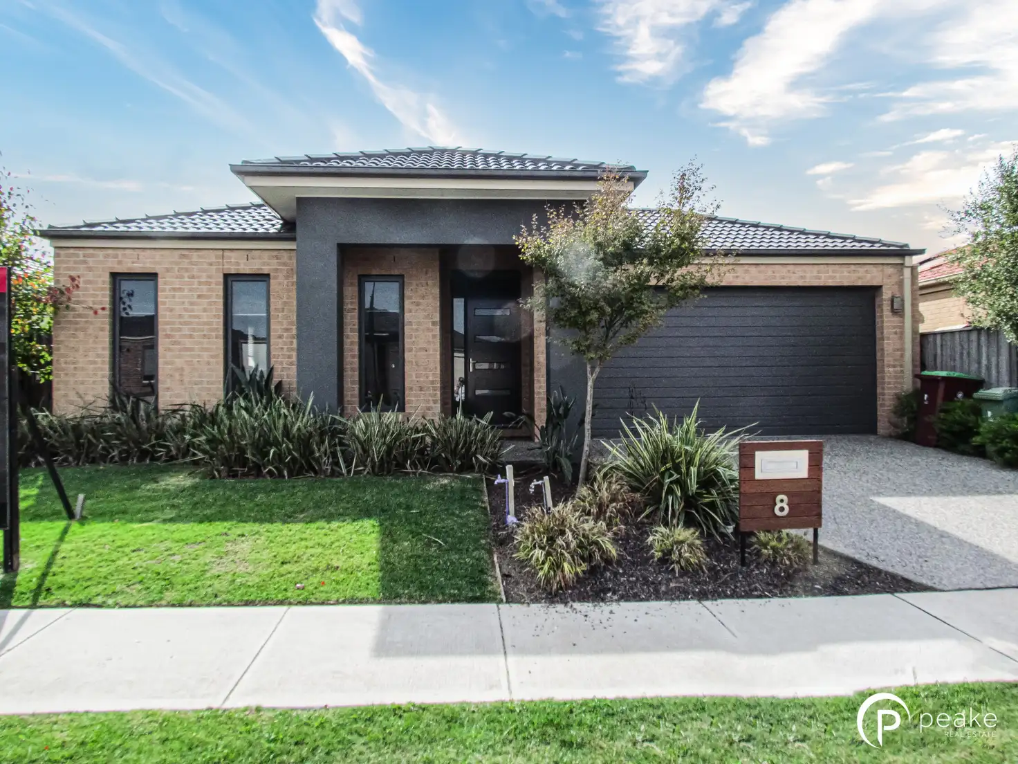 Main view of Homely house listing, 8 Longbow Terrace, Cranbourne North VIC 3977