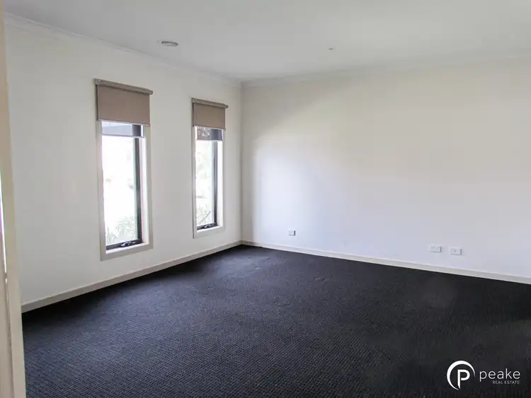 Second view of Homely house listing, 8 Longbow Terrace, Cranbourne North VIC 3977