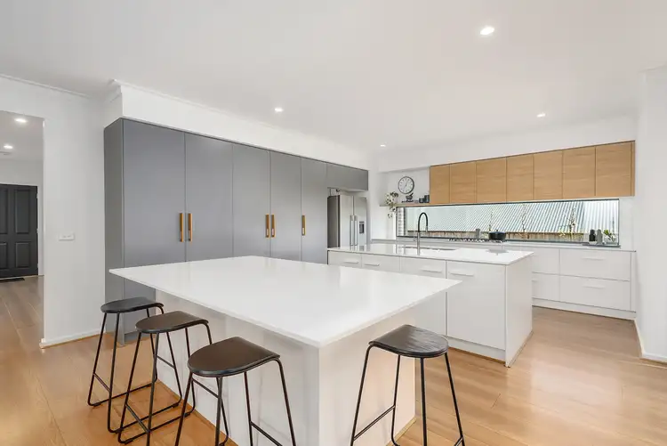 Fifth view of Homely house listing, 11 Doyeswood Drive, Woodend VIC 3442