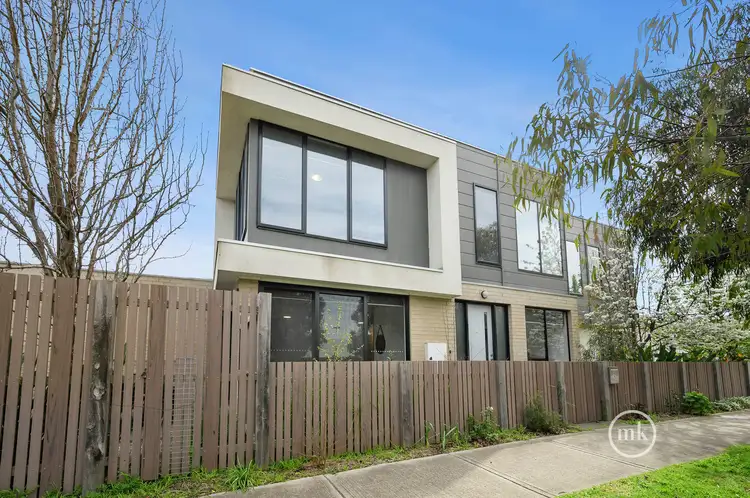 2 Bathurst Lane, Doreen VIC 3754