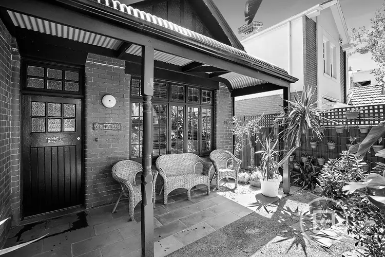 253 Barkly Street, St Kilda VIC 3182