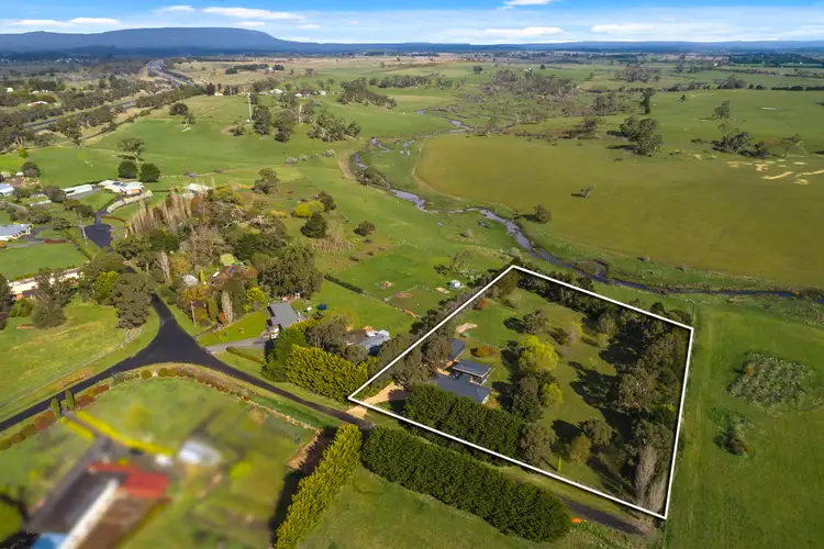 Third view of Homely house listing, 5 Clarke Crescent, Kyneton VIC 3444
