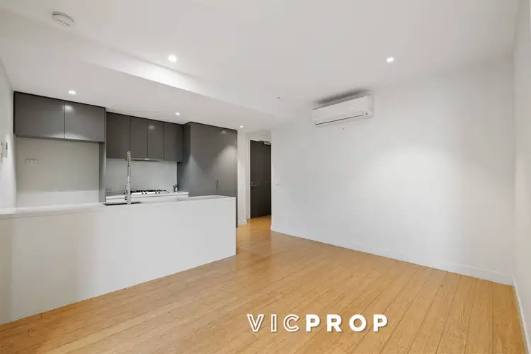 Fifth view of Homely apartment listing, 5/17 Moore Street, Moonee Ponds VIC 3039