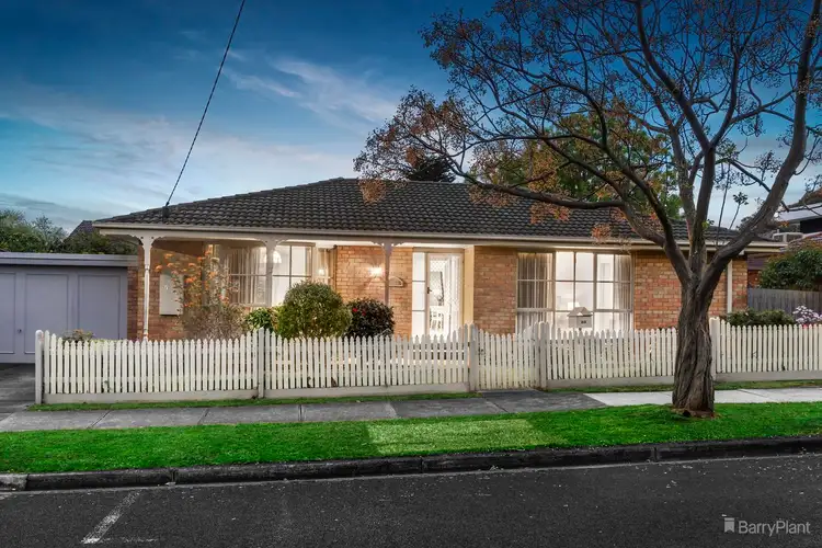 2/5 Leeds Street, Doncaster East VIC 3109