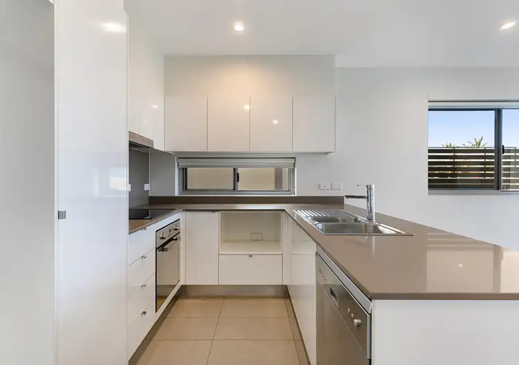 Second view of Homely unit listing, 6/1049 Wynnum Road, Cannon Hill QLD 4170