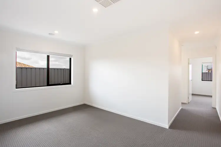 Fourth view of Homely house listing, 5 Nyon Road, Alfredton VIC 3350