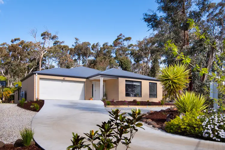33 Leared Drive, Kyneton VIC 3444