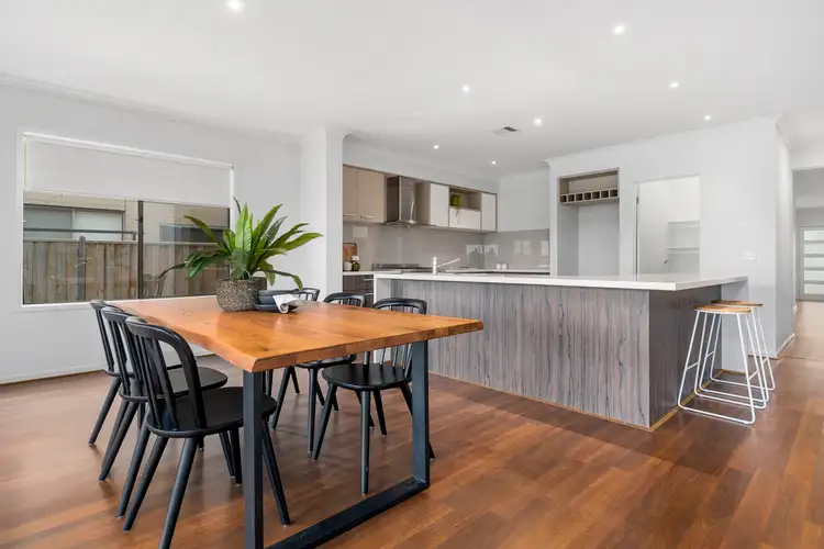Fifth view of Homely house listing, 20 Outrigger Court, Sanctuary Lakes VIC 3030