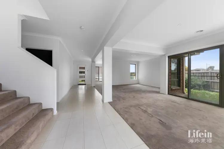 Fourth view of Homely house listing, 8 Pleasant Way, Keysborough VIC 3173