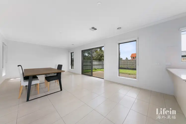 Fifth view of Homely house listing, 8 Pleasant Way, Keysborough VIC 3173