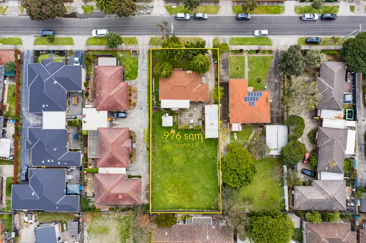 12 Glenola Road, Chelsea VIC 3196