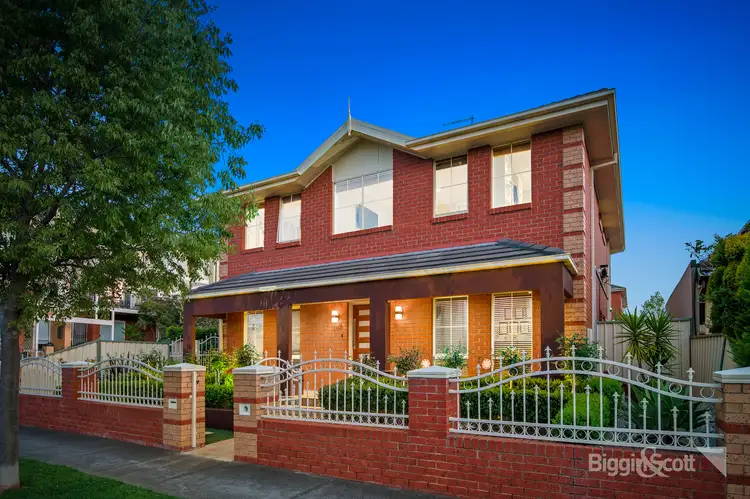 32 Murnong Street, Maribyrnong VIC 3032