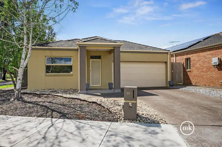 18 Paisley Crescent, Mernda VIC 3754