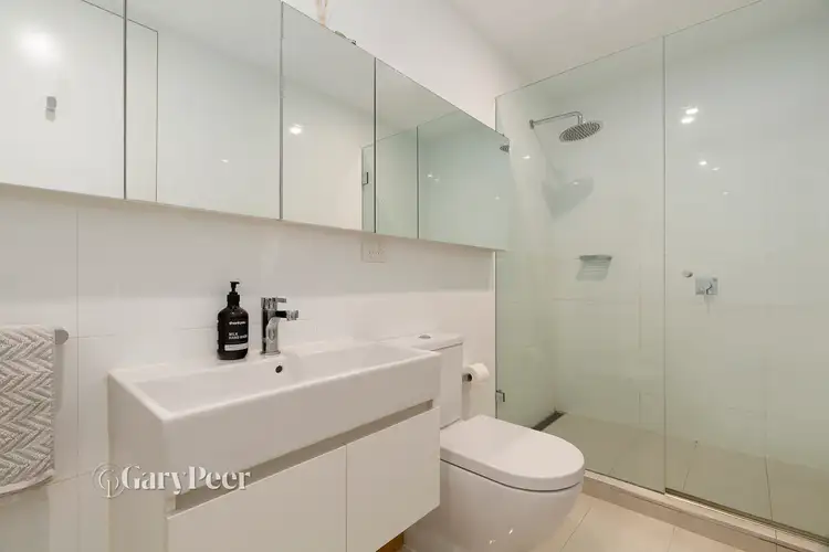 Fourth view of Homely apartment listing, 2/220 Burke Road, Glen Iris VIC 3146
