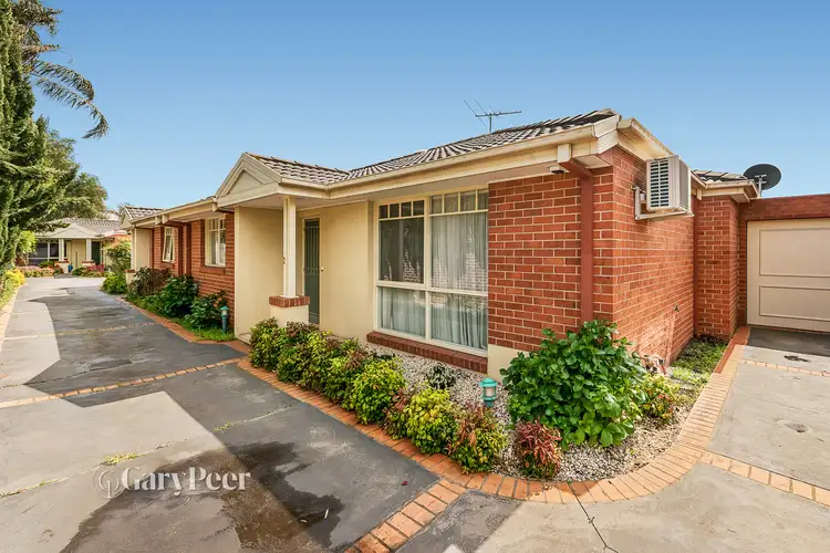 Main view of Homely unit listing, 2/23 St Huberts Road, Carnegie VIC 3163