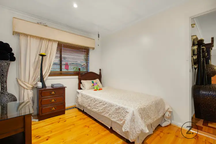 Sixth view of Homely house listing, 8 Lochalsh Court, Endeavour Hills VIC 3802