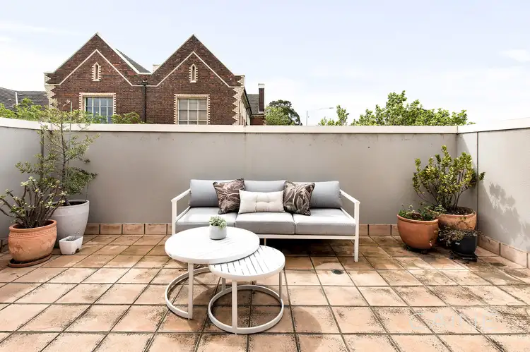 6/8 Webb Lane, East Melbourne VIC 3002